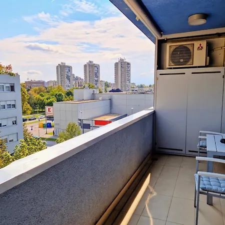 Studio Apartment Zen Zagreb With Free Garage Esterno foto